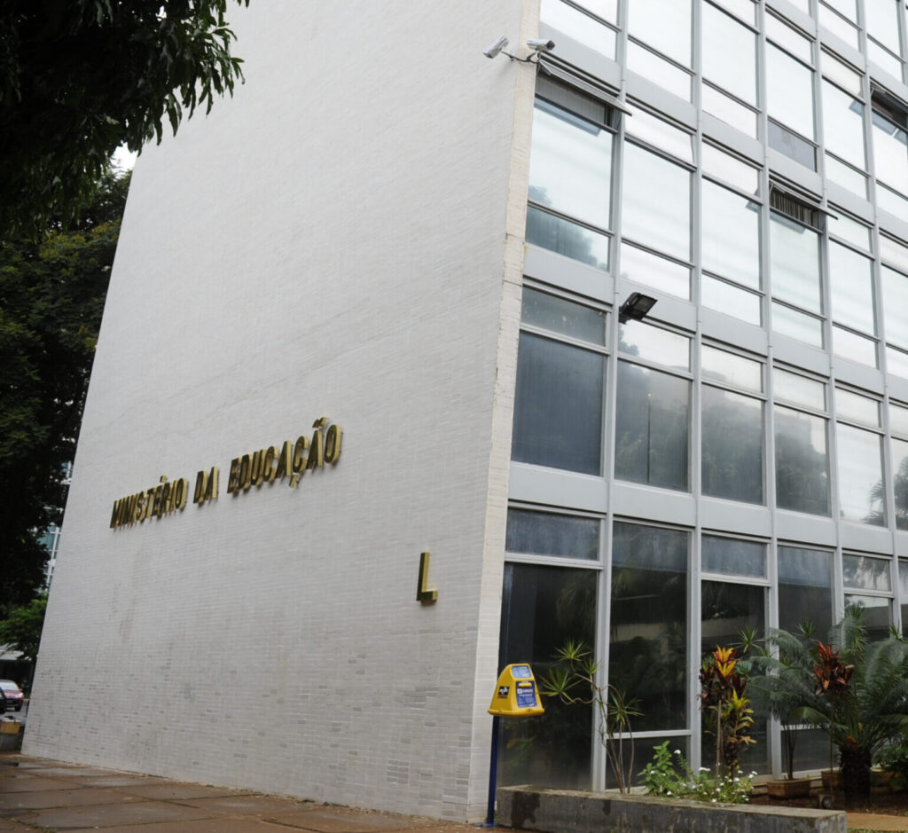 Dados do MEC apontam queda nas matrículas da educação básica