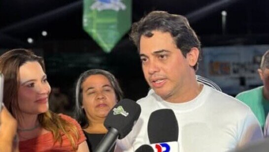 Jr. Mano rebate Guimarães e defende Cid de críticas injustas