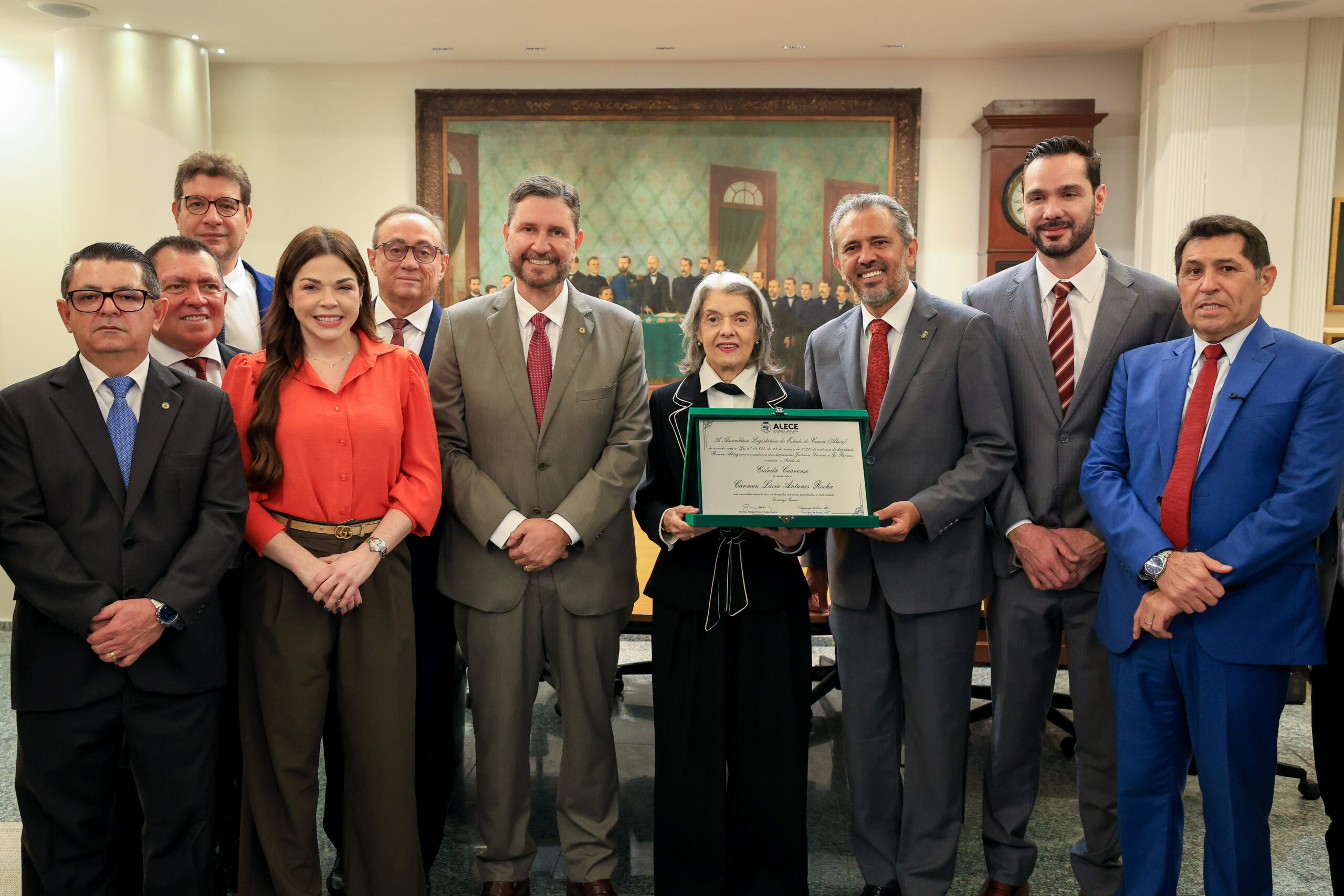 Ministra Cármen Lúcia recebe Título de Cidadania Cearense na Alece