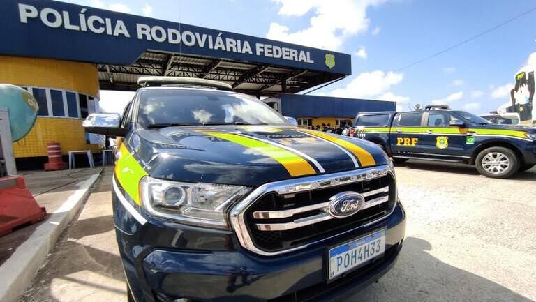 Motociclista morre após colisão com cavalo na BR-304, Aracati