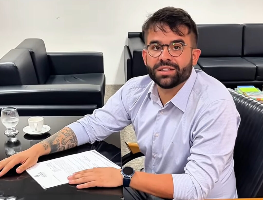 Guerra no Irã impacta no transporte universitário de Moraújo