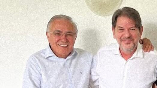 Cid declara apoio à candidatura de Antônio Martins à Câmara