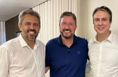 Lideranças do Ceará homenageiam mulheres em suas trajetórias