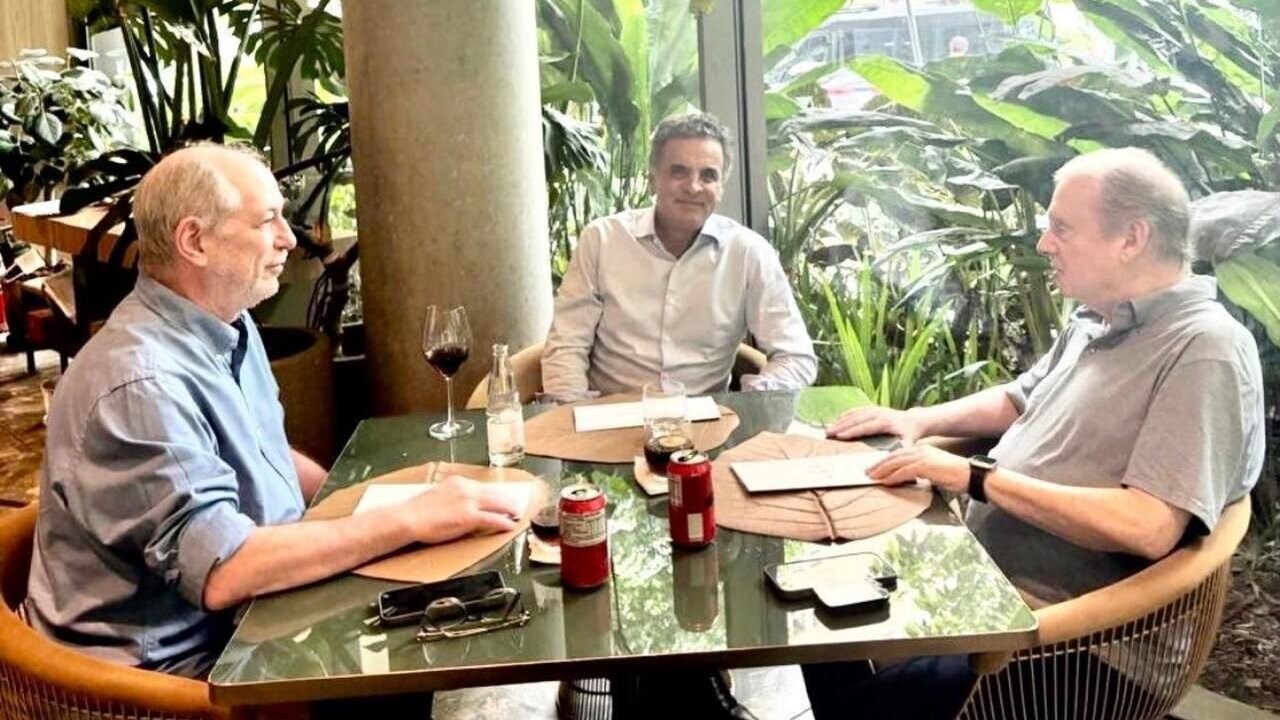 Ciro confirma candidatura ao Abolição e Tasso se lança ao Senado