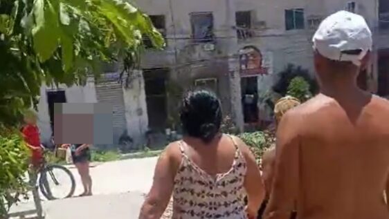 Mulher mata idosa e fere filho a facadas em Papicu