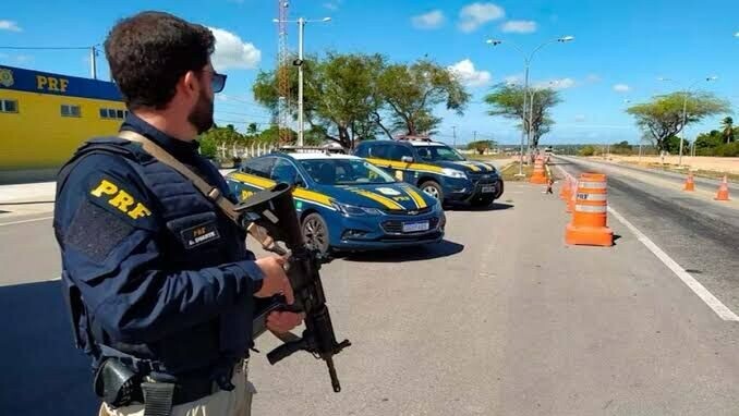 Colisão entre motos deixa um morto e dois feridos na BR-222