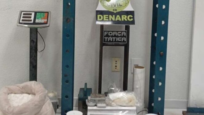 Forças de segurança apreendem mais de 10 kg de drogas em operação