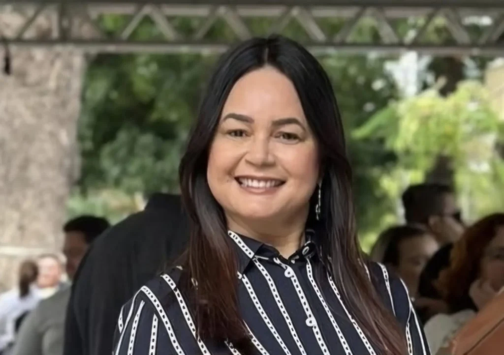 Prefeita de Acaraú rebate denúncia do deputado Carmelo Neto com clareza