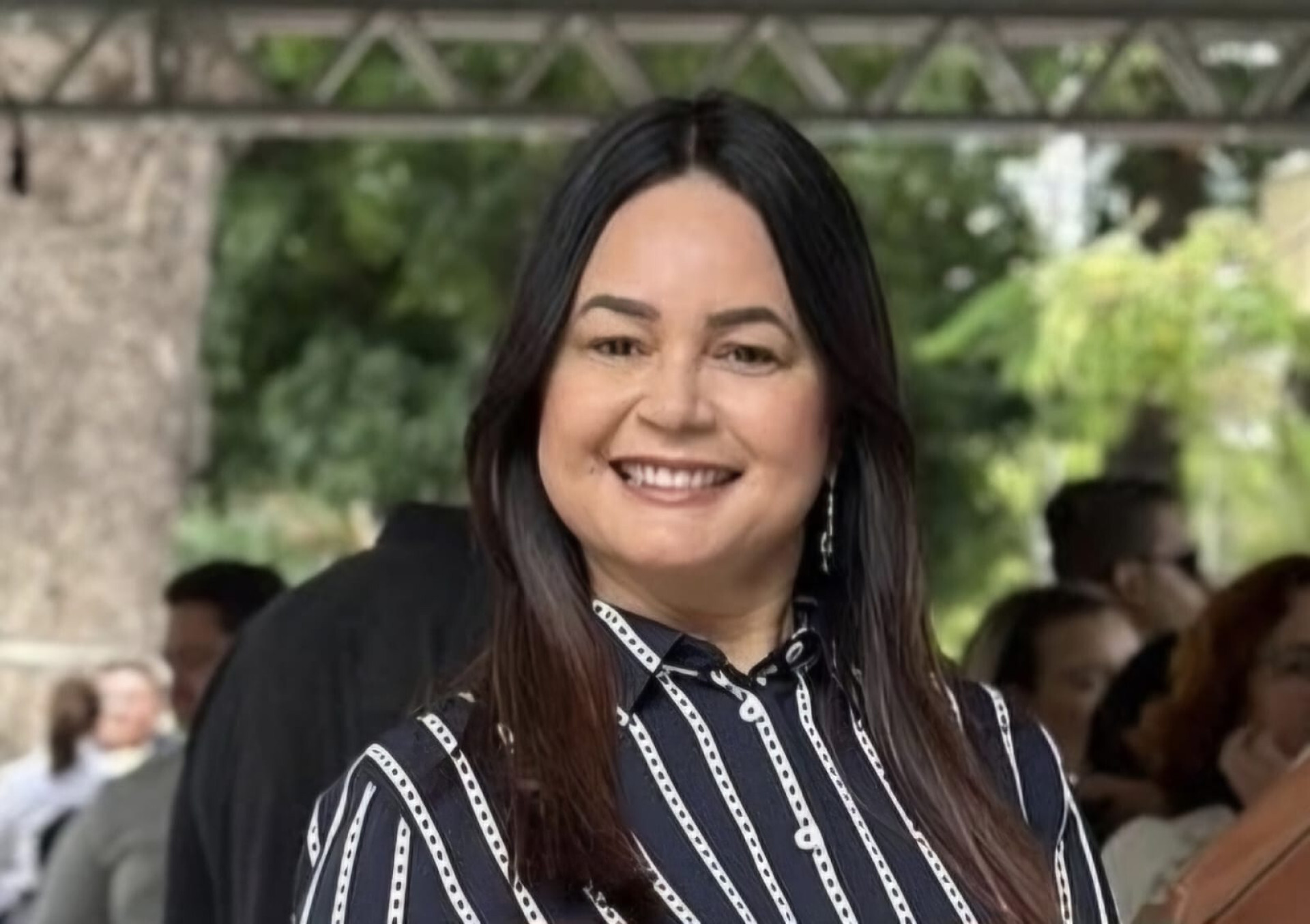 Prefeita de Acaraú rebate denúncia do deputado Carmelo Neto com clareza