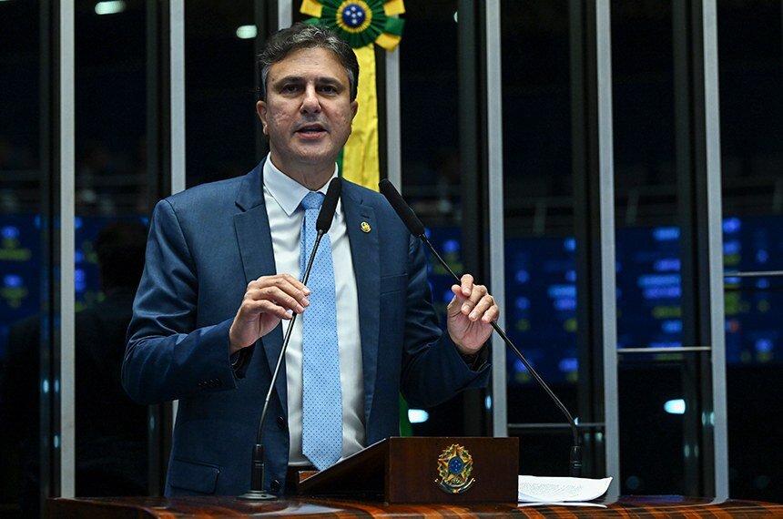 Camilo é cotado para substituir Lula na corrida presidencial