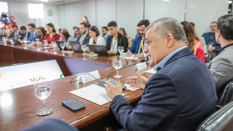 Ministro Guimarães afirma ter sido impedido de disputar Senado