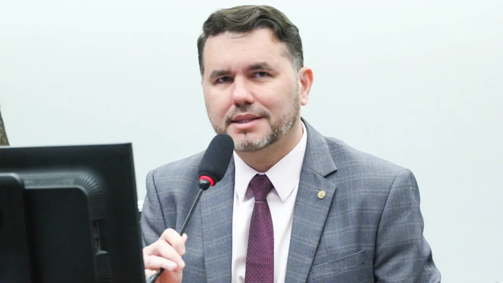 Moses Rodrigues é oficializado presidente do União Brasil no Ceará
