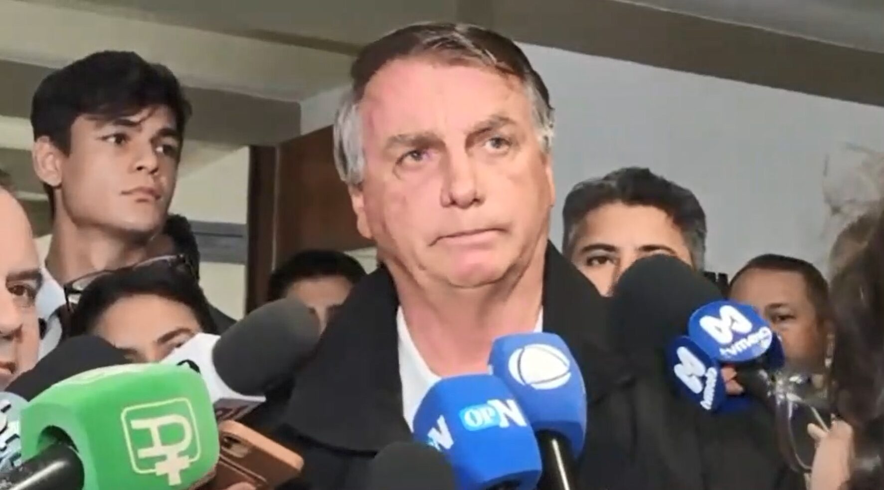 Bolsonaro entra com revisão criminal no STF para anular condenação
