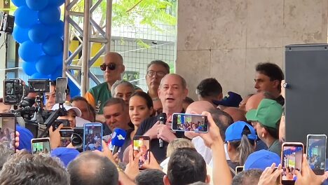 Ciro lança candidatura ao Governo do Ceará e denuncia facções