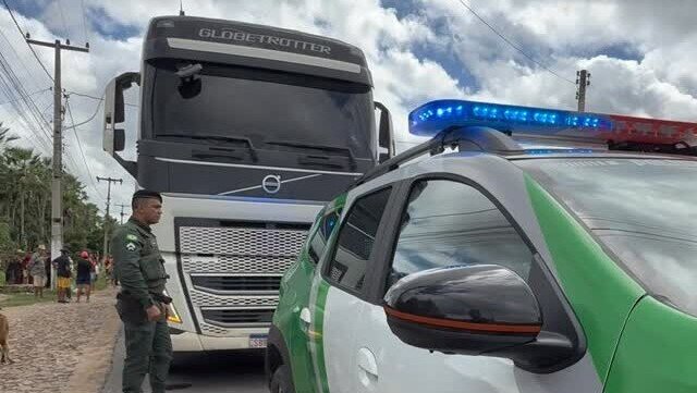 Motociclista morre atropelado por caminhão em Santana do Acaraú