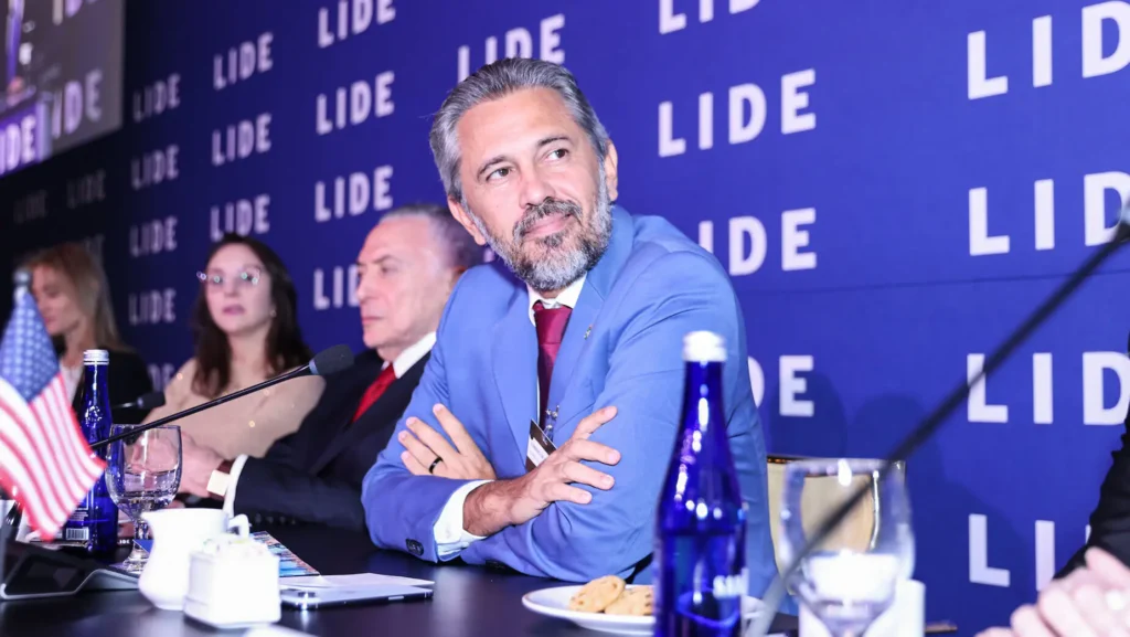 Governador Elmano destaca potencial do Ceará em energias limpas