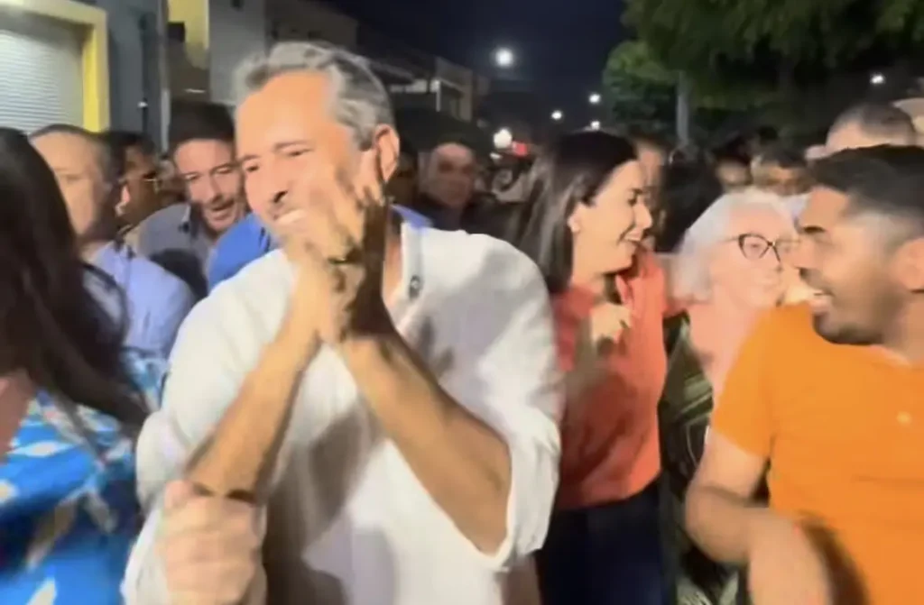 Elmano reúne multidão em Icó e planeja futuro político para 2026