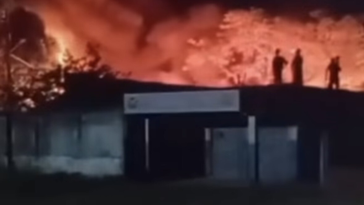 Incêndio de grandes proporções atinge Detran-CE em Maranguape