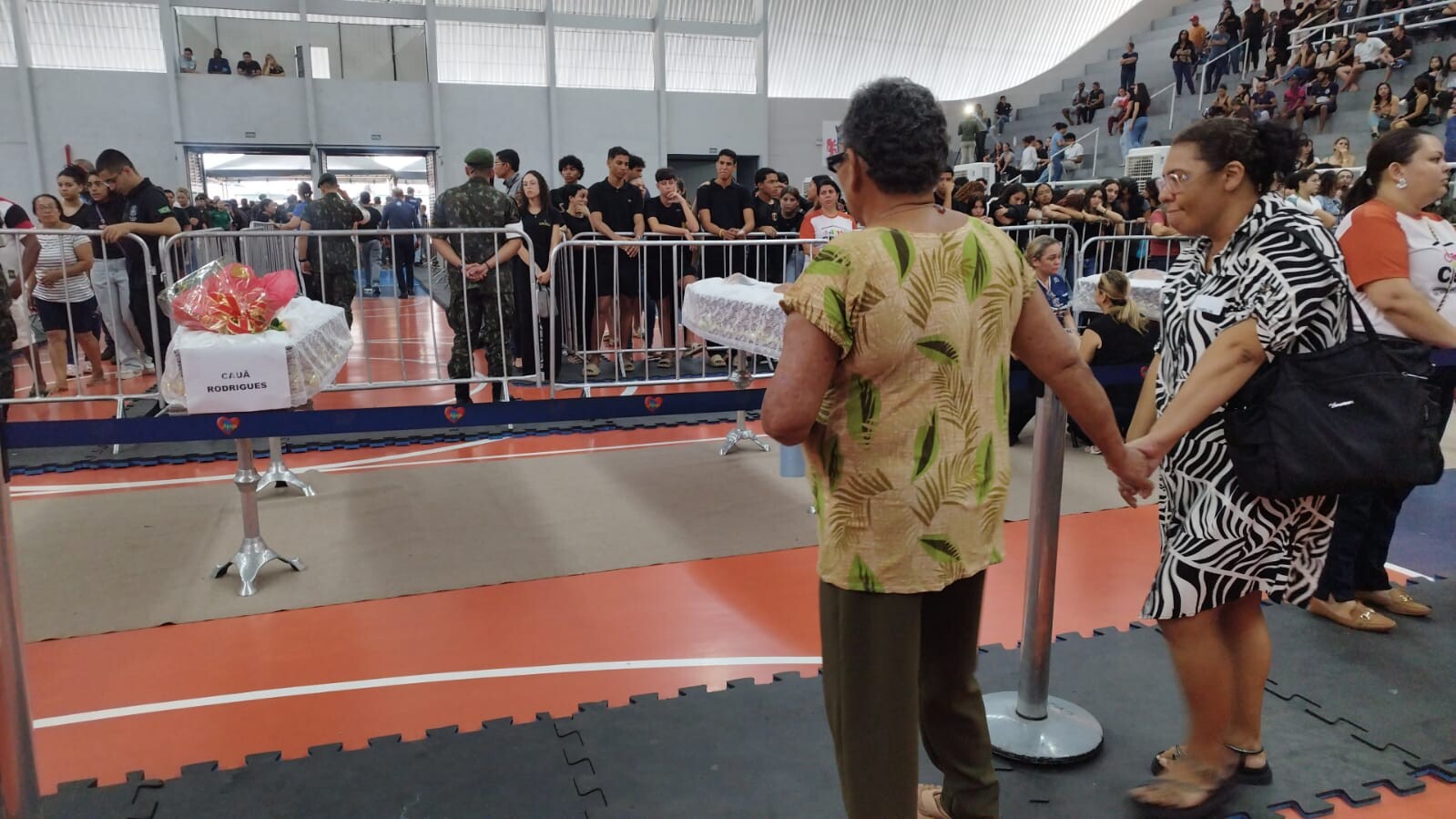 Sob forte comoção, Juazeiro do Norte relembra vítimas da CE-187
