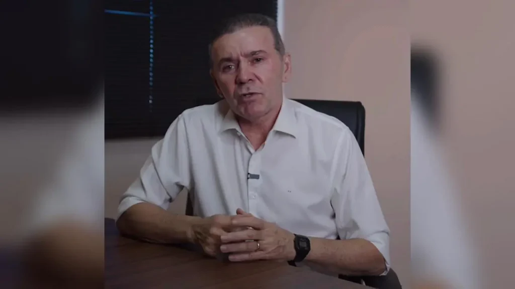 Alcides reage a Michelle Bolsonaro e revela crise no PL Ceará