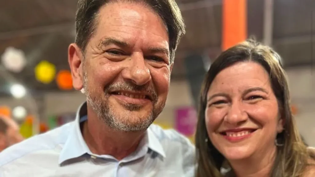 Lia garante que segue Cid Gomes e mantém apoio a Ciro.