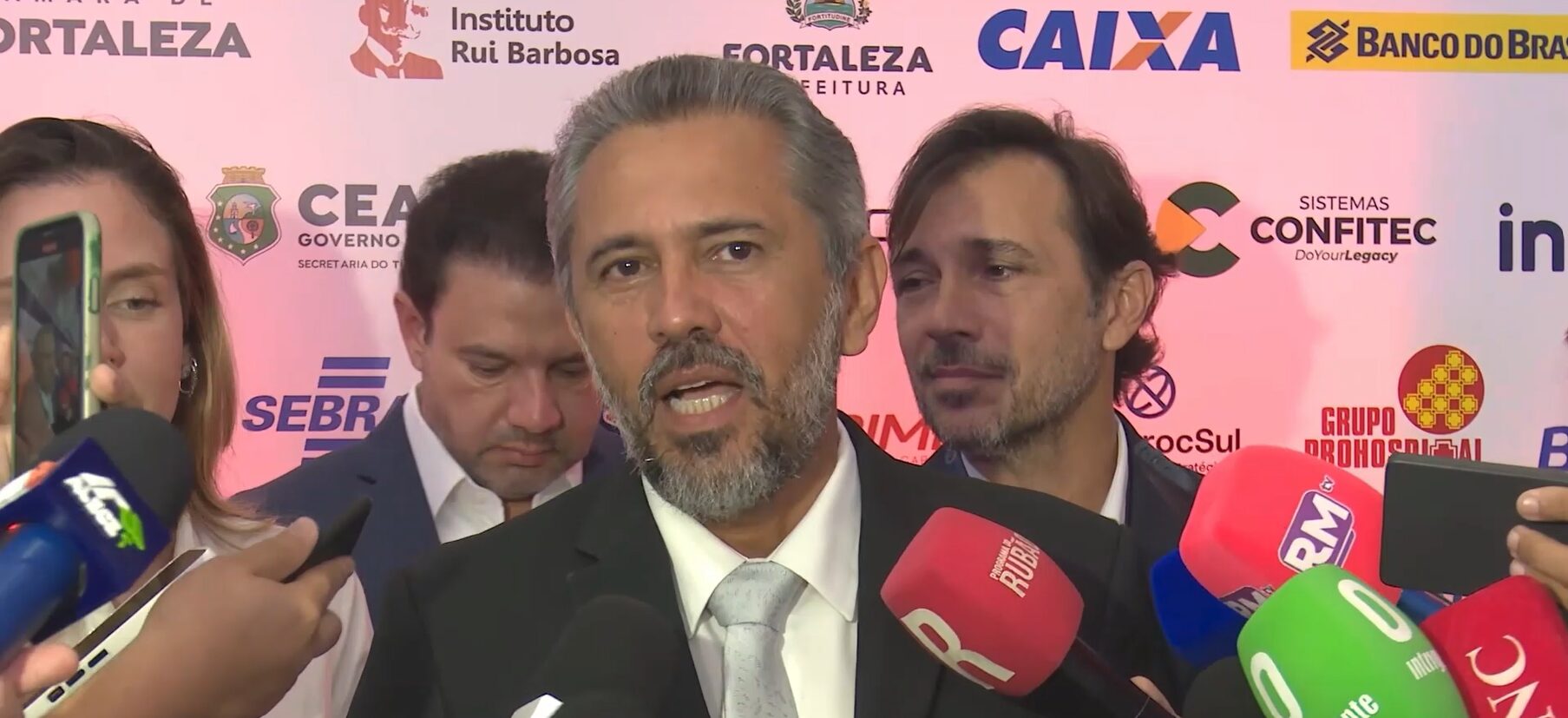Elmano minimiza encontro de Roberto Pessoa com Ciro e destaca cordialidade