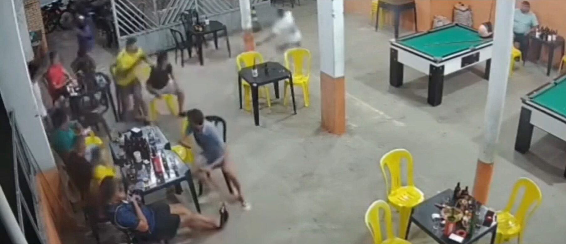 Homem é executado a tiros em bar no centro de Farias Brito: detalhes da investigação