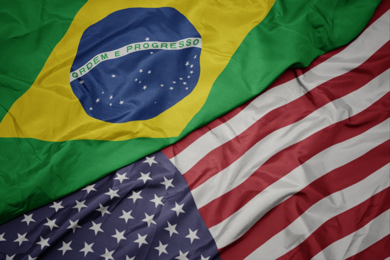 EUA propõe tarifaço de mais 12,5% ao Brasil: entenda os impactos
