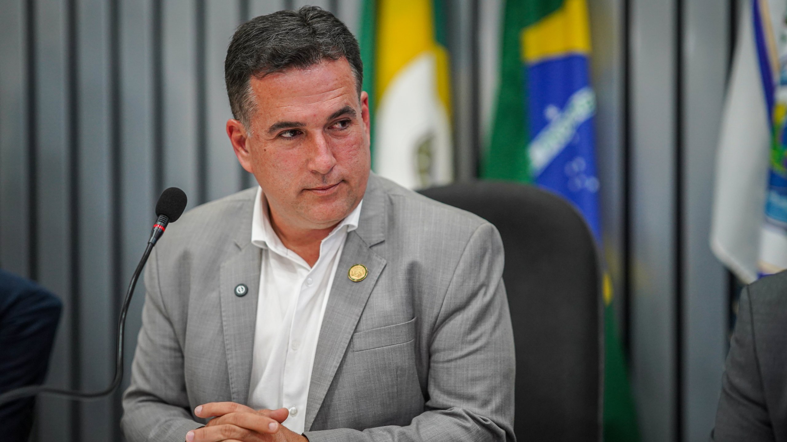 Câmara de Maracanaú reconduz Raphael Pessoa à presidência eficiente