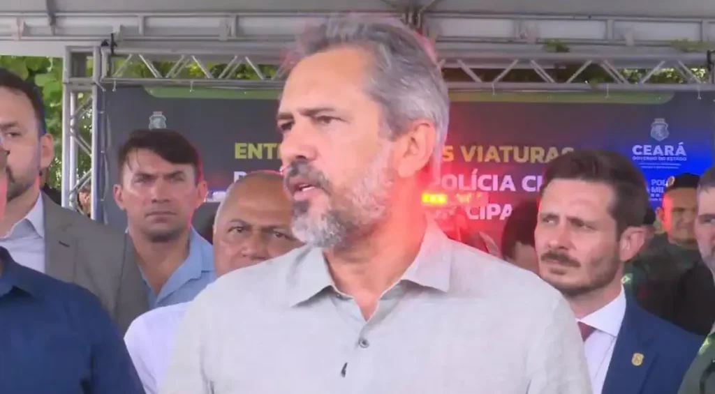 Elmano evita antecipar chapa ao Senado e respeita decisão da base