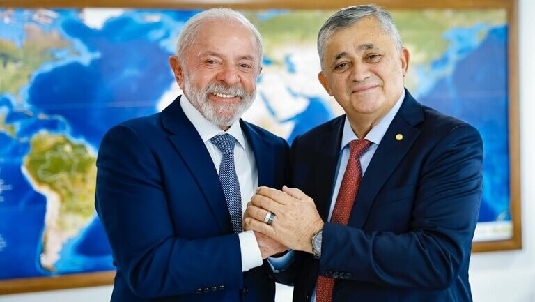 Lula dá aval para Guimarães fortalecer candidatura ao Senado