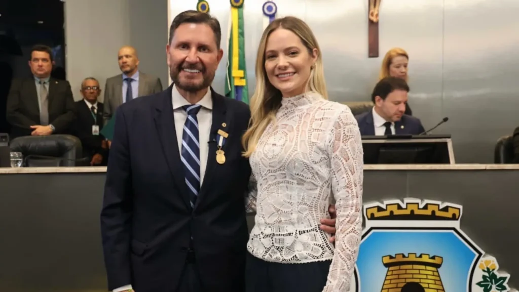 Presidente da Alece, Romeu Aldigueri, recebe Medalha Boticário Ferreira