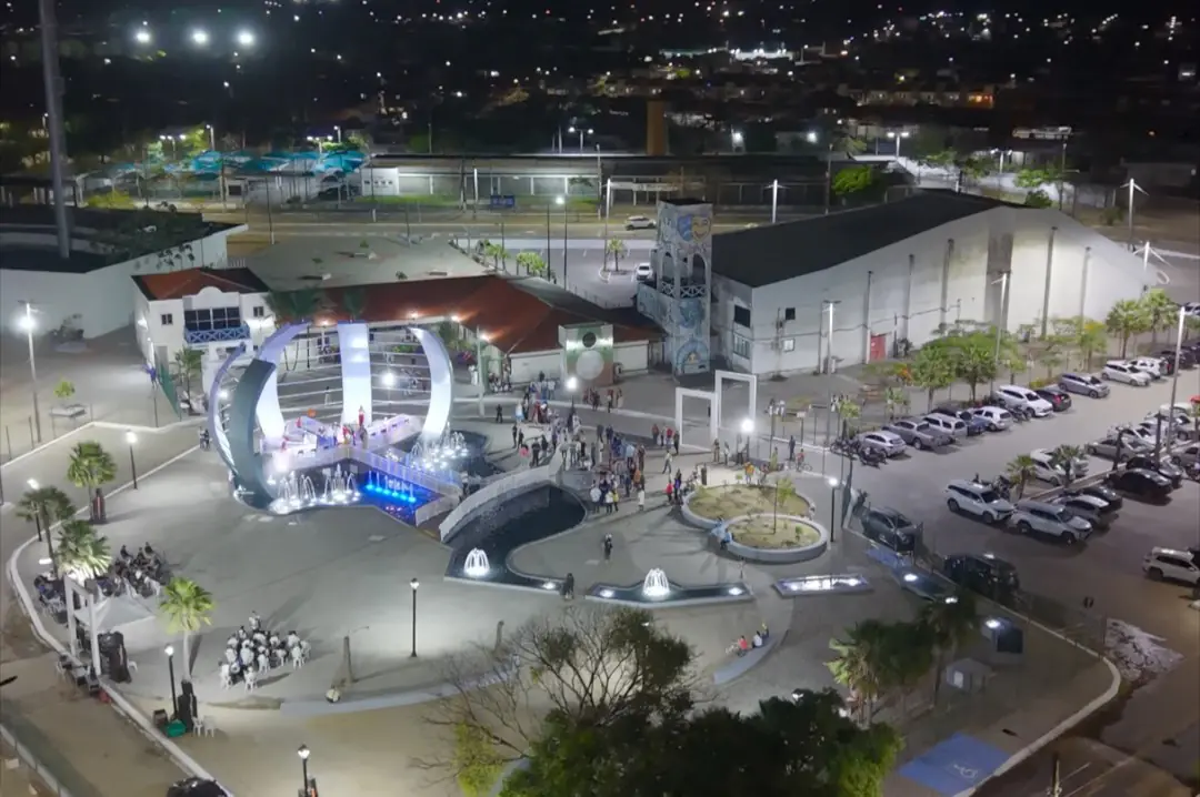 Maracanaú entrega nova Praça Durval Tomaz de Souza para comunidade