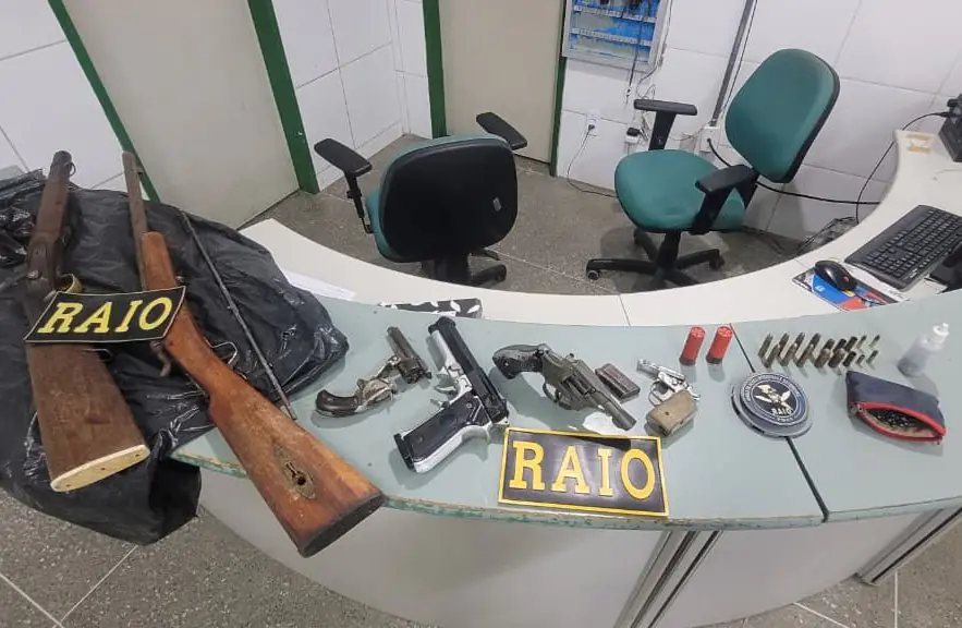 PM apreende seis armas e garante segurança em Canindé