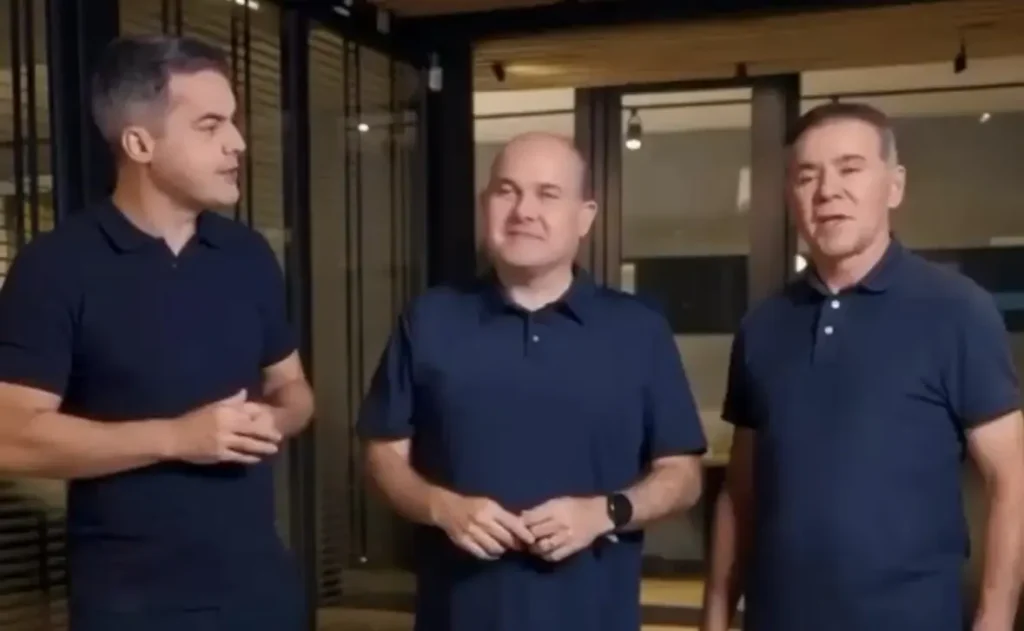 Ciro Gomes mantém silêncio sobre apoio a Flávio Bolsonaro e aliados