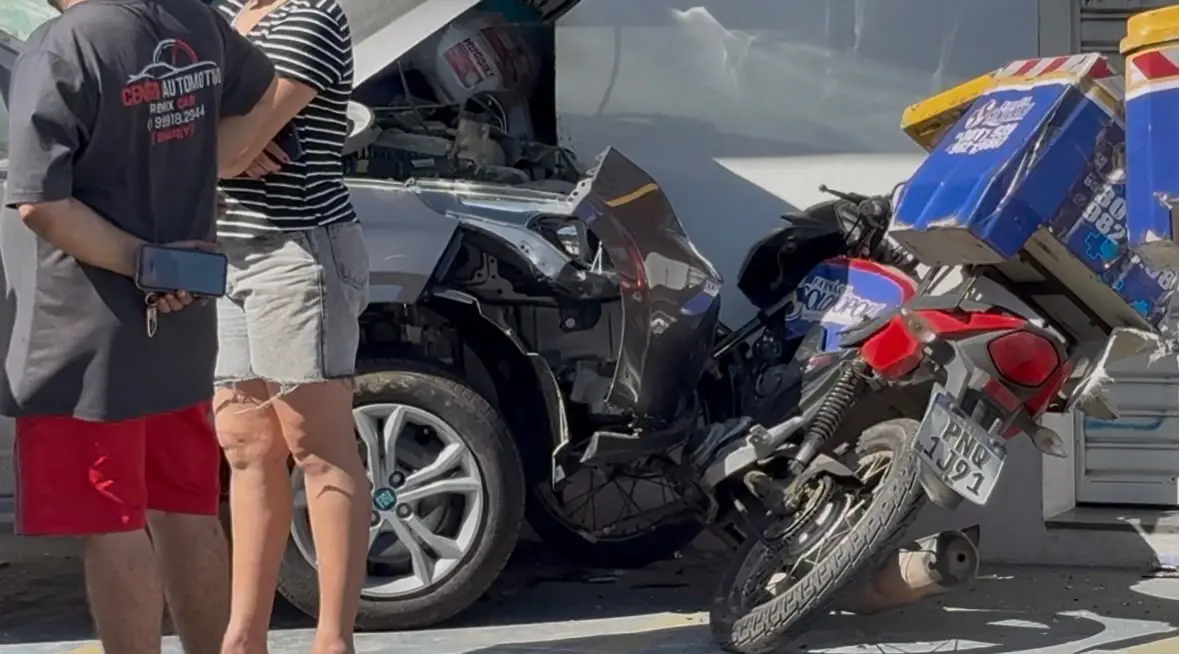 Mulher fica gravemente ferida após atropelamento em Fortaleza