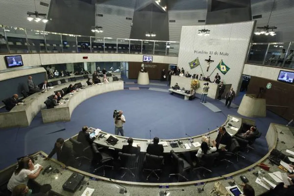 Deputados estaduais eleitos no Ceará: conheça os 46 nomes