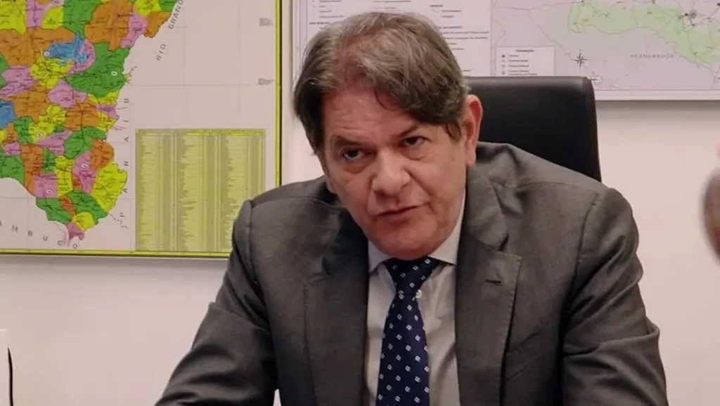 Cid critica fala de Lula sobre Ciro e aponta sua candidatura