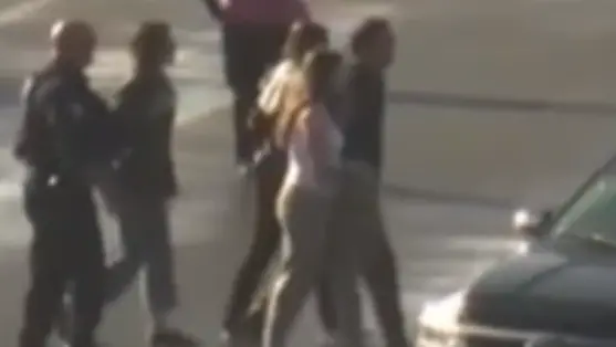 Jatinho com Flávio Bolsonaro e família chega a Miami com estilo