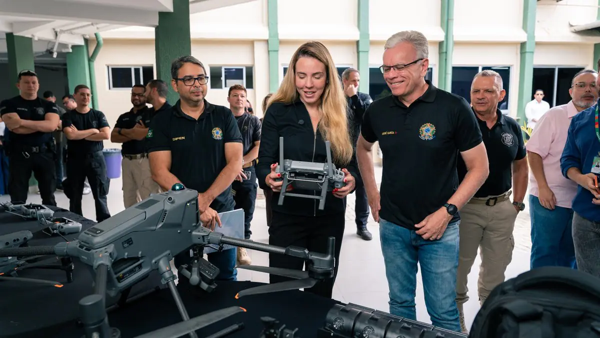 Jade destaca investimentos do governo para policiais penais