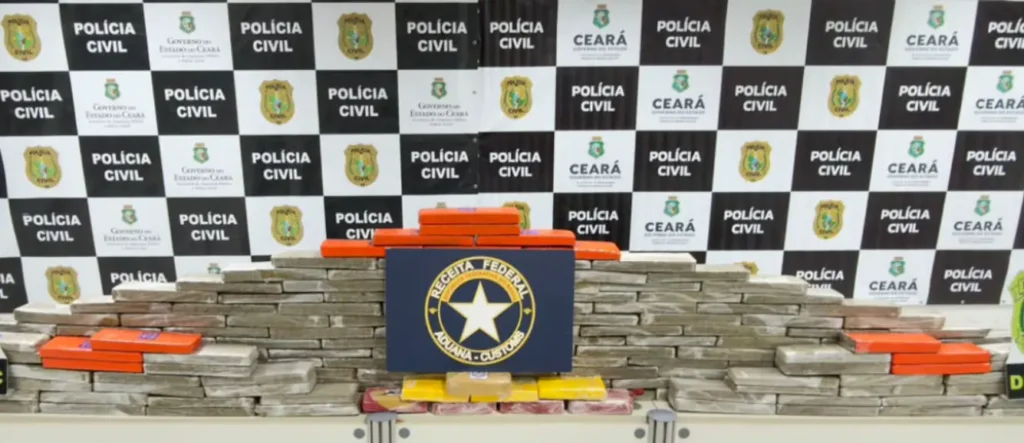 Carga declarada como equipamento de som contém 146 kg de drogas
